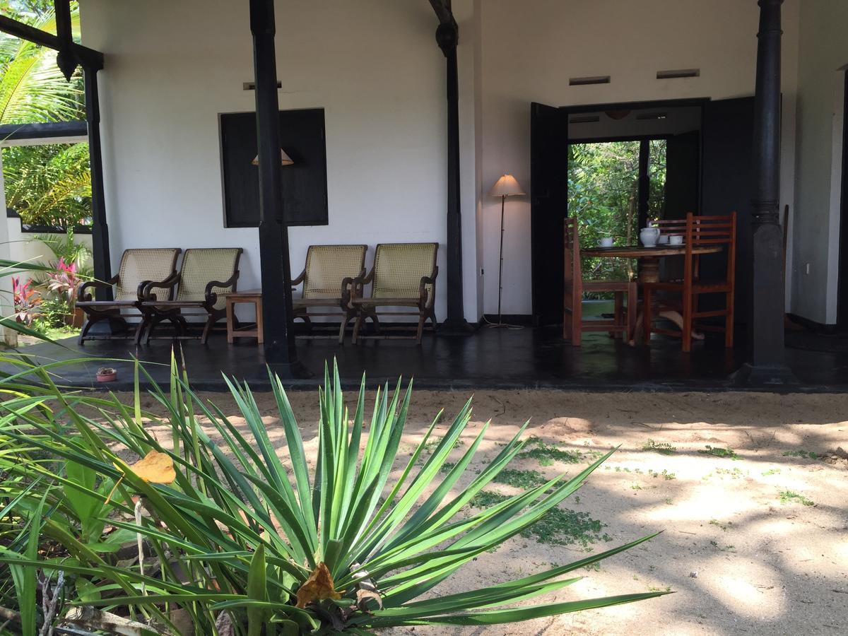 Shehani Beach Bungalow Тангале Екстериор снимка