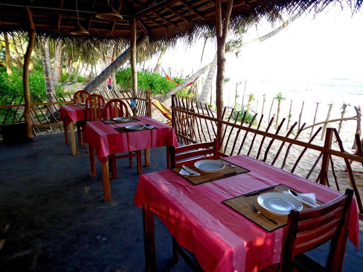 Shehani Beach Bungalow Тангале Екстериор снимка