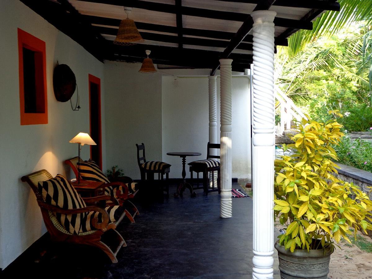 Shehani Beach Bungalow Тангале Екстериор снимка